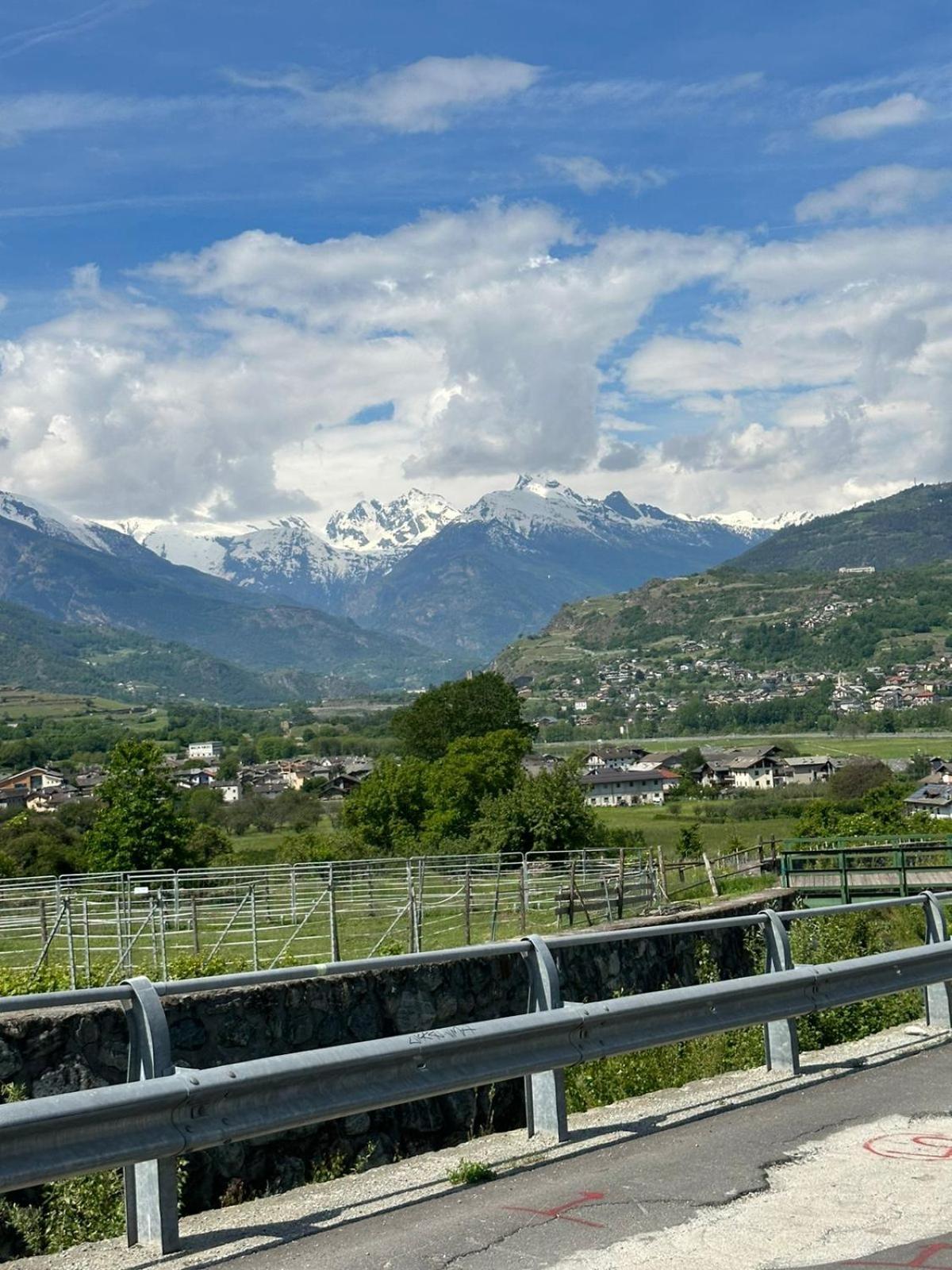 Maison Clair Vda Gressan N 0094 Aosta Quarto foto